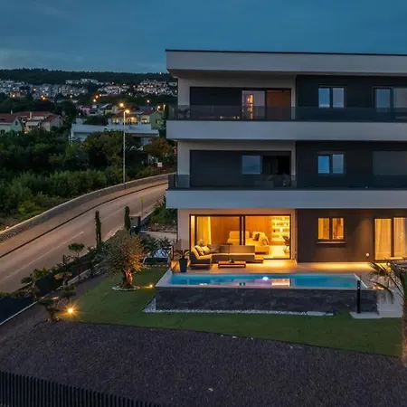 Ameli With Swimming Pool Apartment *